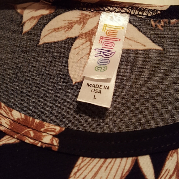 Lularoe shirt - Picture 2 of 2